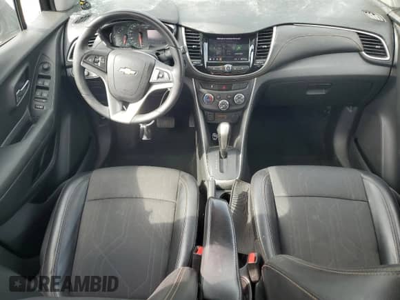 2021 Chevrolet Trax LT with VIN KL7CJLSB6MB334146, listed as a Copart auction lot 84420345 with 68,576 mi miles and Salvage title. Bid and sale history available at DreamBid. Image 8.