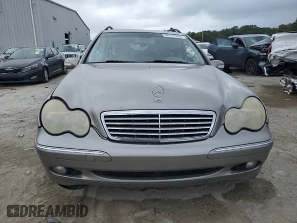 2004 Mercedes-Benz C 240 с VIN WDBRH61J04F539052, выставлен на аукционе Copart как лот 86171735 с пробегом Не указан миль и Списание • Salvage title. История ставок и продаж доступна на DreamBid. Изображение 5.