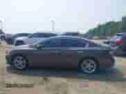 2014 Nissan Maxima SV with VIN 1N4AA5AP8EC462800, listed as a IAAI auction lot 42404180 with 144,222 mi miles and . Bid and sale history available at DreamBid. Image 14.