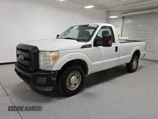 2014 Ford F-250 XL z VIN 1FTBF2A6XEEB28102, wystawiony jako Copart lot #67568545 z przebiegiem 167 248 mil mil oraz Czysty tytuł • Clean title. Historia ofert i sprzedaży dostępna na DreamBid. Obrazek 1.