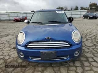 2008 MINI Hardtop with VIN WMWMF33538TU63881, listed as a Copart auction lot 50844225 with 80,475 mi miles and Salvage title. Bid and sale history available at DreamBid. Image 5.