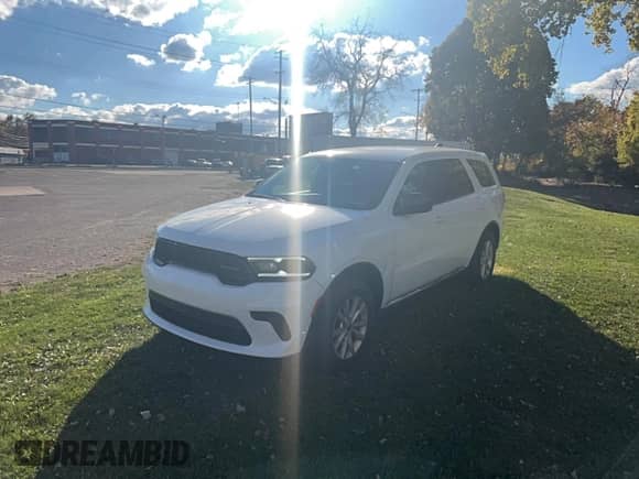 2023 Dodge Durango Pursuit z VIN 1C4SDJFT2PC583944, wystawiony jako Copart lot #90913365 z przebiegiem 8 978 mil mil oraz Czysty tytuł • Clean title. Historia ofert i sprzedaży dostępna na DreamBid. Obrazek 2.