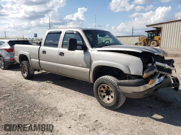 2003 Chevrolet Silverado 1500HD LS с VIN 1GCGC13U53F248630, выставлен на аукционе Copart как лот 56258545 с пробегом 266 483 миль миль и Списание • Salvage title. История ставок и продаж доступна на DreamBid. Изображение 4.