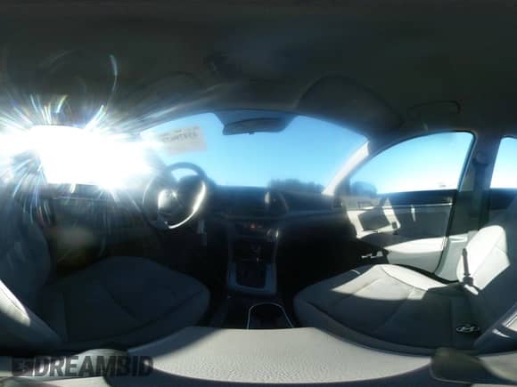 2018 Hyundai Elantra SEL z VIN 5NPD84LFXJH219330, wystawiony jako IAAI lot #43479673 z przebiegiem 107 452 mil mil oraz . Historia ofert i sprzedaży dostępna na DreamBid. Obrazek 19.