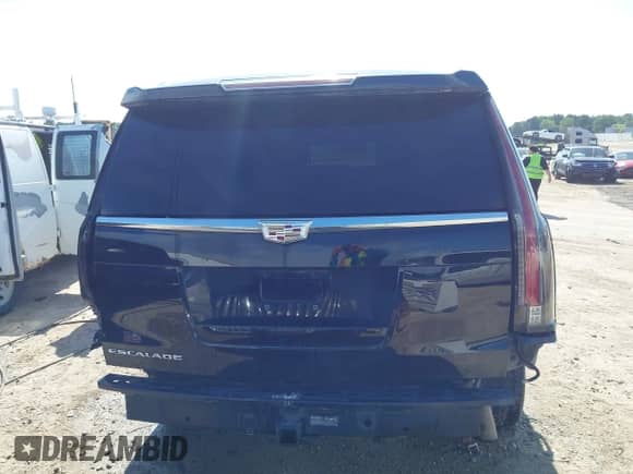 2020 Cadillac Escalade ESV с VIN 1GYS4GKJ2LR105967, выставлен на аукционе IAAI как лот 42751464 с пробегом 216 205 миль миль и . История ставок и продаж доступна на DreamBid. Изображение 17.