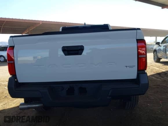 2025 Toyota Tacoma SR with VIN 3TYJDAHN6ST036567, listed as a IAAI auction lot 43283195 with 349 mi miles and . Bid and sale history available at DreamBid. Image 16.