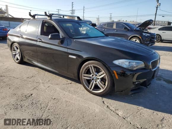 2013 BMW 5 Series 535i z VIN WBAFR7C52DC826592, wystawiony jako Copart lot #89669215 z przebiegiem 152 858 mil mil oraz Szkoda całkowita • Salvage title. Historia ofert i sprzedaży dostępna na DreamBid. Obrazek 4.