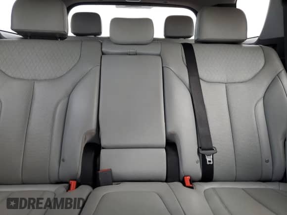 2020 Hyundai Palisade SEL с VIN KM8R4DHE5LU066894, выставлен на аукционе Copart как лот 81433065 с пробегом 77 896 миль миль и Списание • Salvage title. История ставок и продаж доступна на DreamBid. Изображение 10.