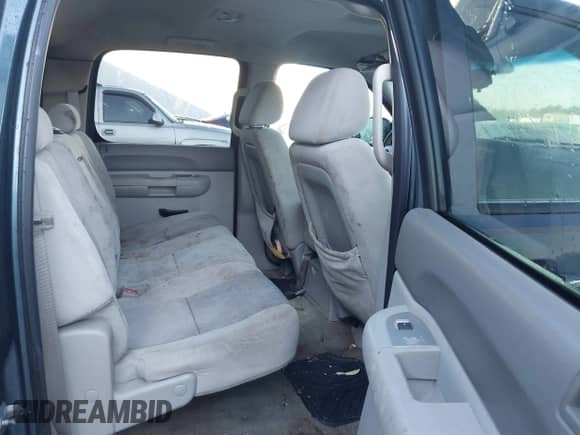 2009 GMC Sierra 1500 z VIN 2GTEK23M991126580, wystawiony jako IAAI lot #43412742 z przebiegiem 254 344 mil mil oraz . Historia ofert i sprzedaży dostępna na DreamBid. Obrazek 8.