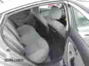 2013 Hyundai Elantra GLS z VIN KMHDH4AE9DU523071, wystawiony jako IAAI lot #43586642 z przebiegiem 176 733 mil mil oraz . Historia ofert i sprzedaży dostępna na DreamBid. Obrazek 8.