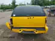 2003 Chevrolet Blazer LS z VIN 1GNCS18X43K116185, wystawiony jako Copart lot #56846644 z przebiegiem Nie podano mil oraz Czysty tytuł • Clean title. Historia ofert i sprzedaży dostępna na DreamBid. Obrazek 6.