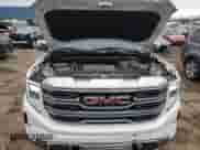 2022 GMC Sierra 1500 Denali z VIN 3GTUUGEL1NG528764, wystawiony jako Copart lot #50008095 z przebiegiem 43 855 mil mil oraz Szkoda całkowita • Salvage title. Historia ofert i sprzedaży dostępna na DreamBid. Obrazek 12.
