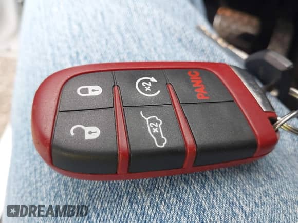 2015 Jeep Grand Cherokee SRT with VIN 1C4RJFDJ4FC882940, listed as a IAAI auction lot 43549108 with 18,901 mi miles and . Bid and sale history available at DreamBid. Image 11.