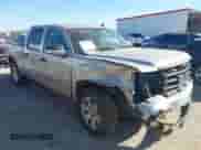 2008 GMC Sierra 1500 SLE1 z VIN 3GTEC13JX8G260212, wystawiony jako IAAI lot #41641592 z przebiegiem 186 365 mil mil oraz . Historia ofert i sprzedaży dostępna na DreamBid. Obrazek 1.