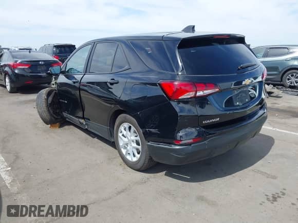 2022 Chevrolet Equinox LS z VIN 2GNAXHEV3N6141668, wystawiony jako IAAI lot #42354457 z przebiegiem 46 521 mil mil oraz . Historia ofert i sprzedaży dostępna na DreamBid. Obrazek 3.