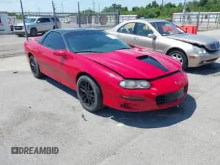 1998 Chevrolet Camaro Z28 с VIN 2G1FP22G2W2153667, выставлен на аукционе IAAI как лот 43072530 с пробегом 105 578 миль миль и . История ставок и продаж доступна на DreamBid. Изображение 1.