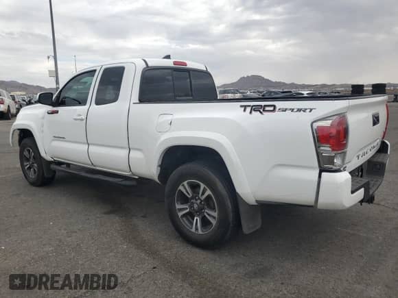2017 Toyota Tacoma SR5 z VIN 5TFRZ5CN7HX023988, wystawiony jako Copart lot #70519005 z przebiegiem 70 342 mil mil oraz Szkoda całkowita • Salvage title. Historia ofert i sprzedaży dostępna na DreamBid. Obrazek 2.