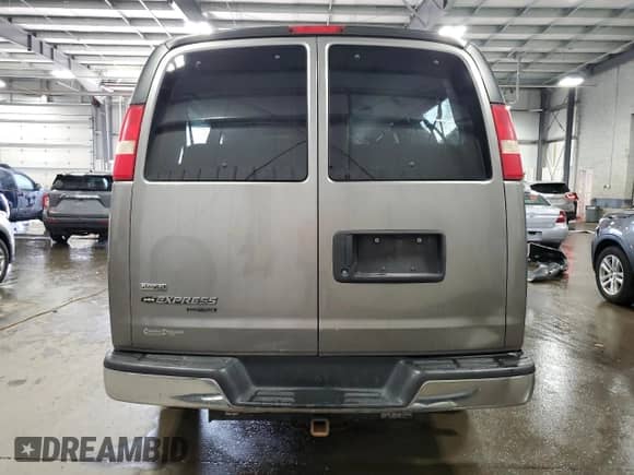 2010 Chevrolet Express Passenger LT с VIN 1GA2G1DG7A1170734, выставлен на аукционе Copart как лот 61445855 с пробегом 122 135 миль миль и Списание • Salvage title. История ставок и продаж доступна на DreamBid. Изображение 6.