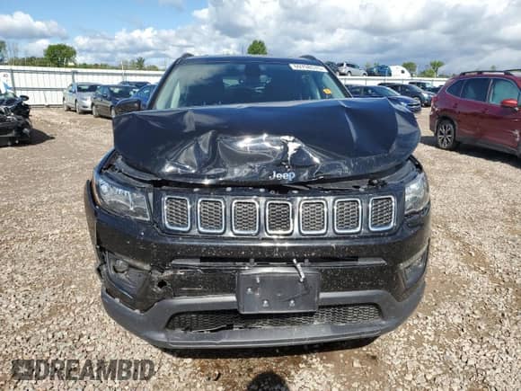 2021 Jeep Compass Latitude with VIN 3C4NJDBB7MT550913, listed as a Copart auction lot 69798575 with 56,228 mi miles and Salvage title. Bid and sale history available at DreamBid. Image 5.
