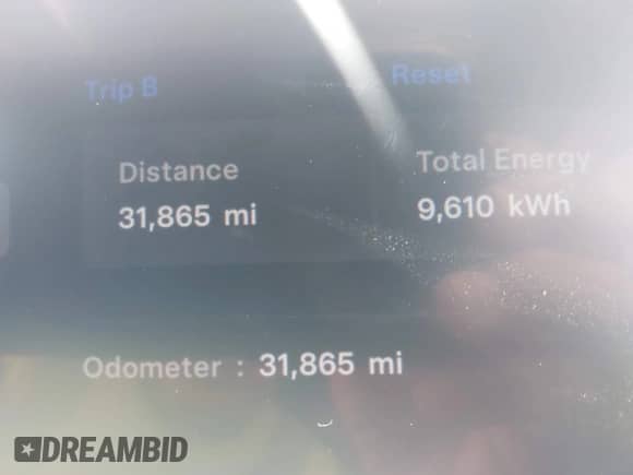2023 Tesla Model Y Long Range с VIN 7SAYGDEE2PA071402, выставлен на аукционе IAAI как лот 42729170 с пробегом 31 865 миль миль и . История ставок и продаж доступна на DreamBid. Изображение 16.