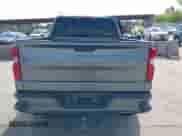 2020 Chevrolet Silverado 1500 Custom z VIN 3GCPWBEF2LG302881, wystawiony jako IAAI lot #43100349 z przebiegiem 89 376 mil mil oraz . Historia ofert i sprzedaży dostępna na DreamBid. Obrazek 16.