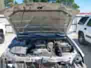 2010 Chevrolet Colorado 1LT z VIN 1GCJTCDE0A8138854, wystawiony jako IAAI lot #43450584 z przebiegiem 275 389 mil mil oraz . Historia ofert i sprzedaży dostępna na DreamBid. Obrazek 10.