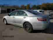 2007 Toyota Camry LE with VIN 4T1BE46K57U092893, listed as a Copart auction lot 82653325 with 117,676 mi miles and Clean title. Bid and sale history available at DreamBid. Image 2.