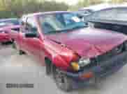 1995 Toyota Tacoma z VIN 4TAUN53B1SZ040515, wystawiony jako IAAI lot #43135152 z przebiegiem 259 900 mil mil oraz . Historia ofert i sprzedaży dostępna na DreamBid. Obrazek 1.