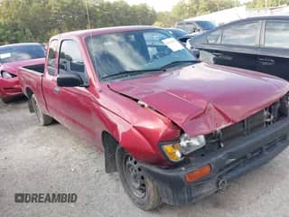 1995 Toyota Tacoma z VIN 4TAUN53B1SZ040515, wystawiony jako IAAI lot #43135152 z przebiegiem 259 900 mil mil oraz . Historia ofert i sprzedaży dostępna na DreamBid. Obrazek 1.