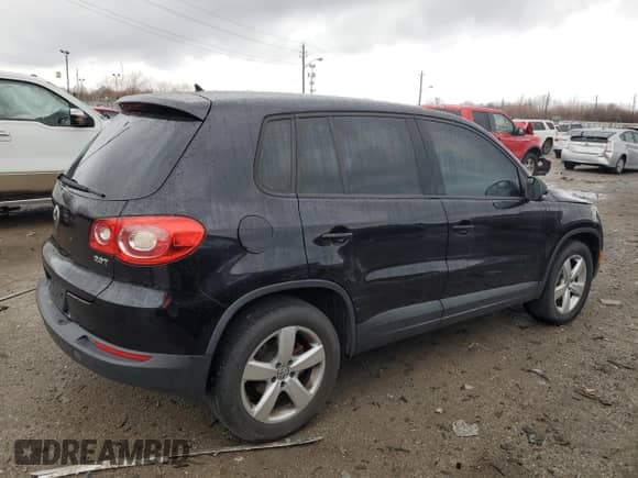 2010 Volkswagen Tiguan S с VIN WVGCV7AX3AW001513, выставлен на аукционе Copart как лот 83395474 с пробегом 147 203 миль миль и Чистый • Clean title. История ставок и продаж доступна на DreamBid. Изображение 3.
