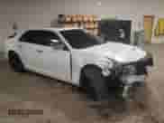 2011 Chrysler 300 C с VIN 2C3CK6CT7BH585890, выставлен на аукционе Copart как лот 62855875 с пробегом 148 626 миль миль и Списание • Salvage title. История ставок и продаж доступна на DreamBid. Изображение 4.