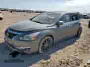 2015 Nissan Altima SL with VIN 1N4AL3AP5FN921303, listed as a Copart auction lot 85579855 with 236,654 mi miles and Salvage title. Bid and sale history available at DreamBid. Image 1.