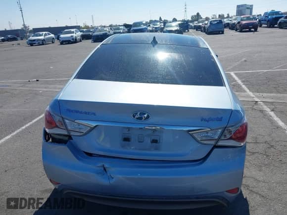 2011 Hyundai Sonata Hybrid with VIN KMHEC4A42BA015551, listed as a IAAI auction lot 42664847 with 165,102 mi miles and . Bid and sale history available at DreamBid. Image 15.