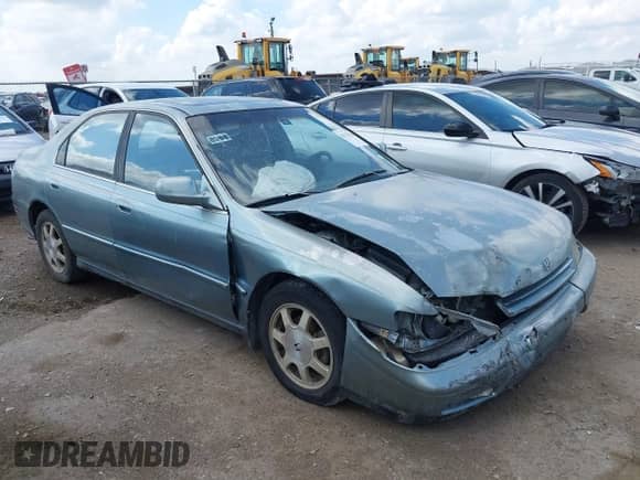 1995 Honda Accord EX with VIN JHMCD5659SC035685, listed as a IAAI auction lot 43127856 with 217,716 mi miles and . Bid and sale history available at DreamBid. Image 1.