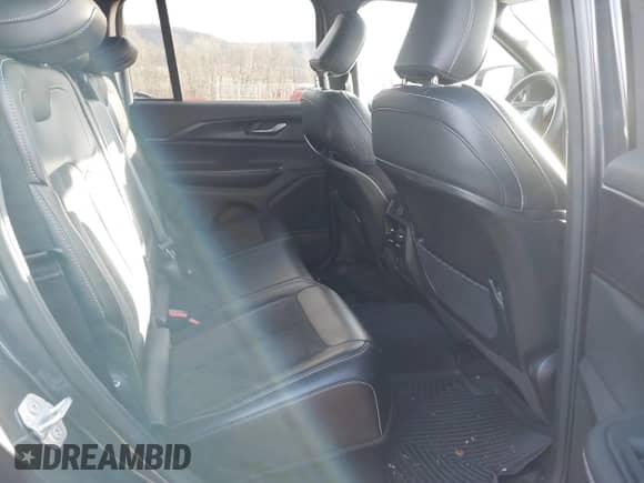 2023 Jeep Grand Cherokee Laredo с VIN 1C4RJHAG6PC600206, выставлен на аукционе IAAI как лот 41019304 с пробегом 18 908 миль миль и . История ставок и продаж доступна на DreamBid. Изображение 8.