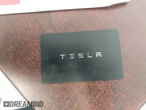 2022 Tesla Model Y Long Range z VIN 7SAYGDEE6NF317707, wystawiony jako IAAI lot #43186532 z przebiegiem 45 306 mil mil oraz . Historia ofert i sprzedaży dostępna na DreamBid. Obrazek 11.