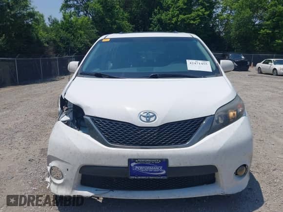 2012 Toyota Sienna SE with VIN 5TDXK3DC1CS186020, listed as a IAAI auction lot 42471455 with 215,048 mi miles and . Bid and sale history available at DreamBid. Image 13.