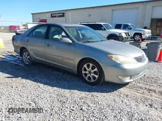 2005 Toyota Camry XLE with VIN 4T1BF30K85U594746, listed as a IAAI auction lot 43500535 with 173,307 mi miles and . Bid and sale history available at DreamBid. Image 1.