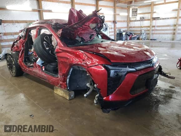 2024 Chevrolet Blazer EV eAWD RS z VIN 3GNKDCRJ4RS168621, wystawiony jako Copart lot #46397265 z przebiegiem Nie podano mil oraz Nie do naprawy • Non repairable. Historia ofert i sprzedaży dostępna na DreamBid. Obrazek 4.