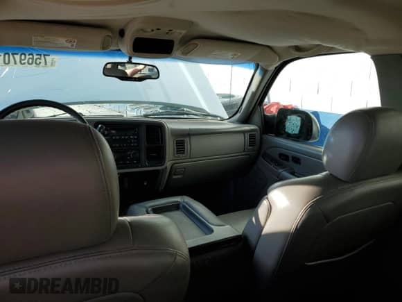 2005 Chevrolet Silverado 3500 SRW LT с VIN 1GCHK332X5F871228, выставлен на аукционе Copart как лот 75697014 с пробегом Не указан миль и Списание • Salvage title. История ставок и продаж доступна на DreamBid. Изображение 8.