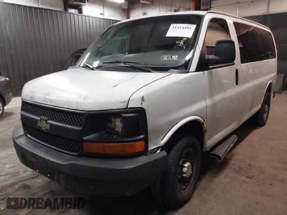 2012 Chevrolet Express Passenger LS with VIN 1GAWGPFGXC1114016, listed as a IAAI auction lot 41514481 with 294,040 mi miles and . Bid and sale history available at DreamBid. Image 2.