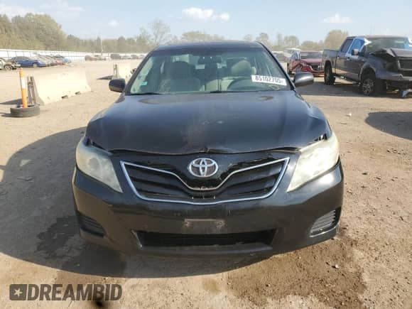 2010 Toyota Camry LE с VIN 4T4BF3EK5AR087148, выставлен на аукционе Copart как лот 85102705 с пробегом 142 240 миль миль и Списание • Salvage title. История ставок и продаж доступна на DreamBid. Изображение 5.
