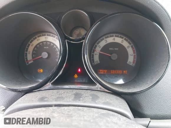 2008 Saturn Sky Red Line with VIN 1G8MG35X28Y101018, listed as a IAAI auction lot 41966727 with 121,333 mi miles and . Bid and sale history available at DreamBid. Image 7.
