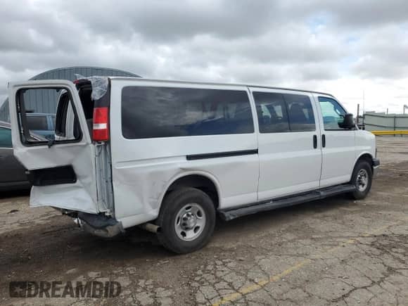 2020 Chevrolet Express Passenger LT с VIN 1GAZGPFG8L1170839, выставлен на аукционе Copart как лот 65803765 с пробегом 88 757 миль миль и Списание • Salvage title. История ставок и продаж доступна на DreamBid. Изображение 3.