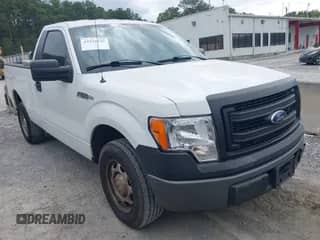 2014 Ford F-150 XL z VIN 1FTMF1CM7EFB62801, wystawiony jako IAAI lot #43323235 z przebiegiem 186 000 mil mil oraz . Historia ofert i sprzedaży dostępna na DreamBid. Obrazek 1.