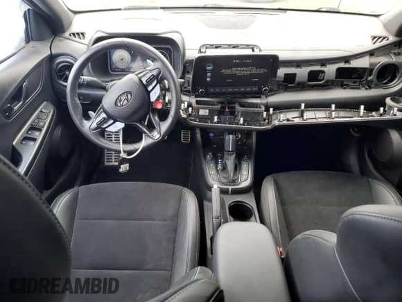 2023 Hyundai Kona с VIN KM8KH3AC3PU011357, выставлен на аукционе Copart как лот 61691585 с пробегом 39 639 миль миль и Списание • Salvage title. История ставок и продаж доступна на DreamBid. Изображение 8.