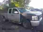 2007 Chevrolet Silverado 1500 1LT with VIN 1GCEC19C37Z522627, listed as a IAAI auction lot 42432156 with 302,916 mi miles and . Bid and sale history available at DreamBid. Image 1.