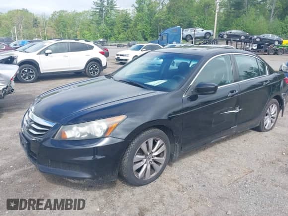 2011 Honda Accord EX z VIN 1HGCP2E73BA002723, wystawiony jako IAAI lot #42299976 z przebiegiem 220 092 mil mil oraz . Historia ofert i sprzedaży dostępna na DreamBid. Obrazek 2.