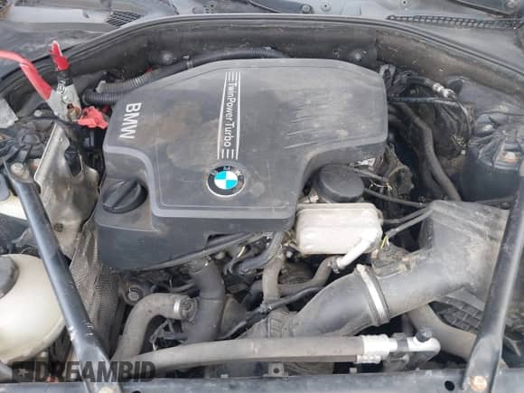 2013 BMW 5 Series 528i xDrive с VIN WBAXH5C55DD115491, выставлен на аукционе IAAI как лот 42988287 с пробегом 93 930 миль миль и . История ставок и продаж доступна на DreamBid. Изображение 6.