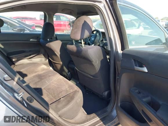 2012 Honda Accord LX Premium с VIN 1HGCP2F41CA035547, выставлен на аукционе IAAI как лот 43172139 с пробегом 160 108 миль миль и . История ставок и продаж доступна на DreamBid. Изображение 8.